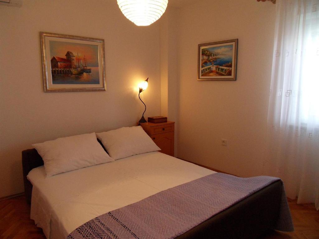 Apartments Varos Split Room photo